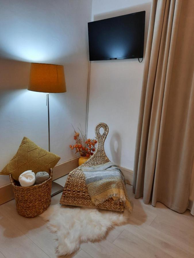 Cocooning In A Lovely Mountain Suite - Two Azuga Zewnętrze zdjęcie